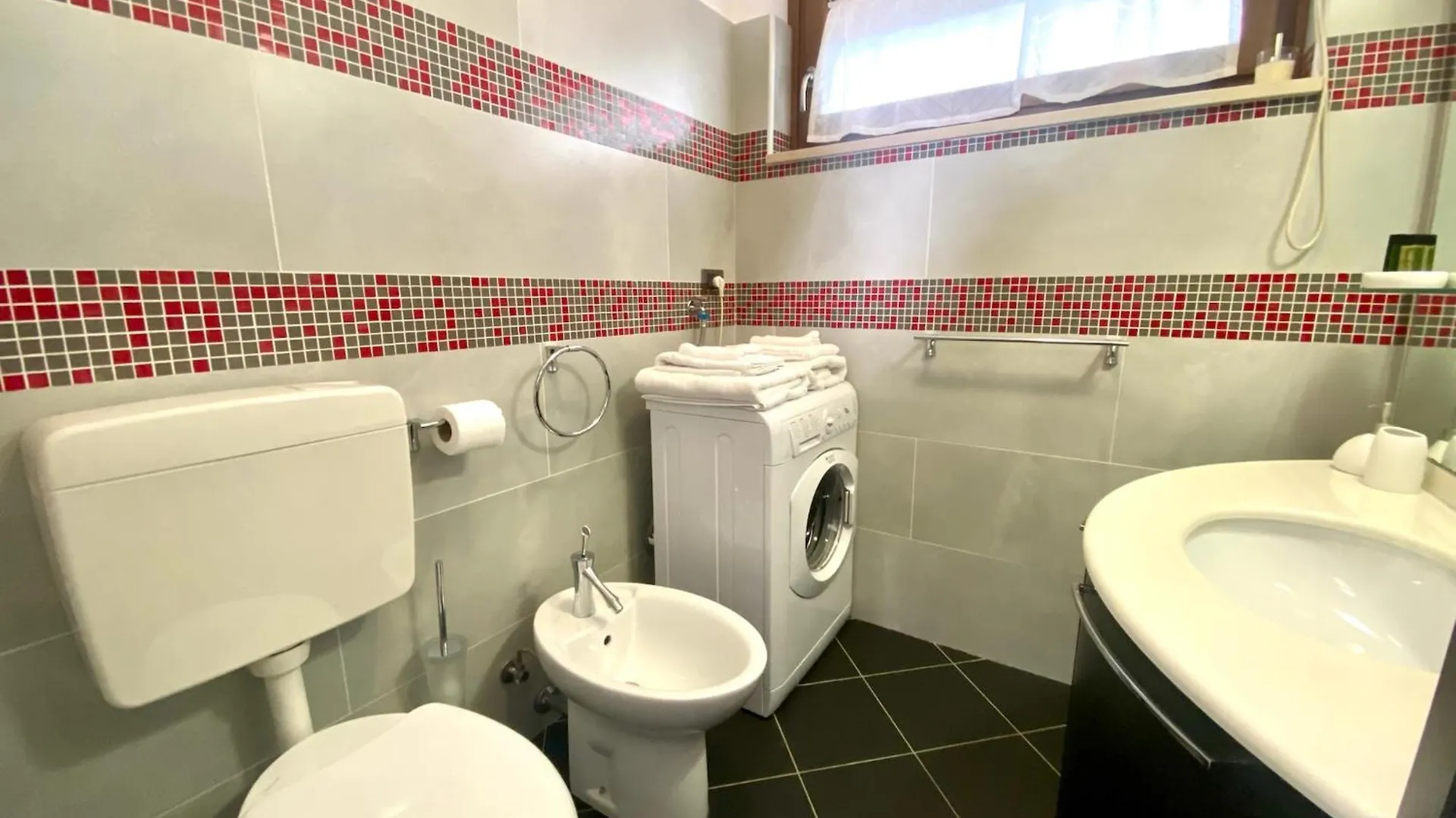 Appartamento Red House Monfalcone 0*,  Italia